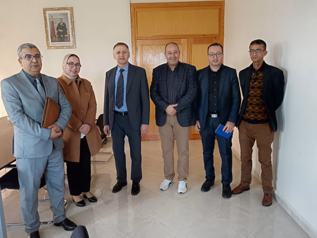 جمعية “ثسغناس” والمدرسة الوطنية للتجارة والتسيير بوجدة توقعان بروتوكول تعاون لدعم الاقتصاد الاجتماعي والتضامني插图1