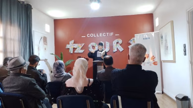 علي الرباوي في “ساعة شعر”: رحلة شاعر بين التراث والحداثة缩略图 علي الرباوي في “ساعة شعر”: رحلة شاعر بين التراث والحداثة缩略图