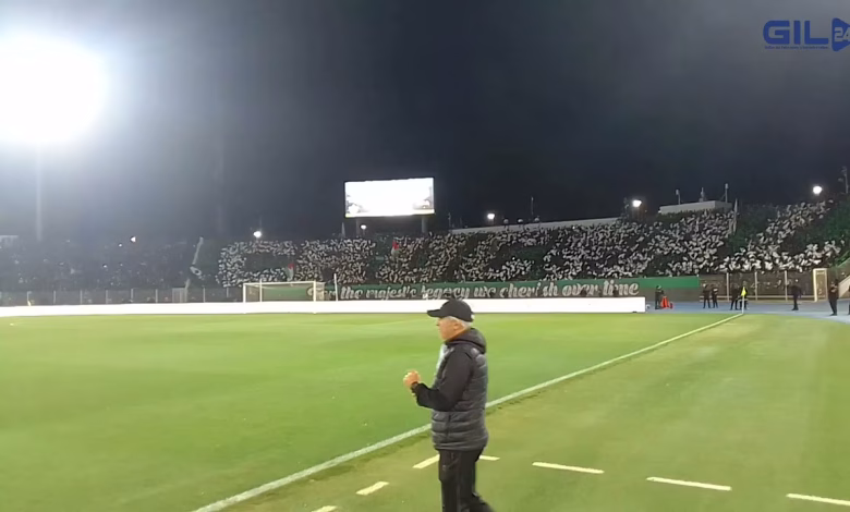 GIL24-TV من وجدة .. جماهير الرجاء الرياضي ترفع تيفو في مباراة فريقها ضد الإتحاد الإسلامي الوجدي缩略图 GIL24-TV من وجدة .. جماهير الرجاء الرياضي ترفع تيفو في مباراة فريقها ضد الإتحاد الإسلامي الوجدي缩略图