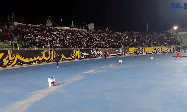 GIL24-TV حضور قوي لجماهير الإتحاد الإسلامي الوجدي لمساندة فريقهم ضد الرجاء الرياضي缩略图