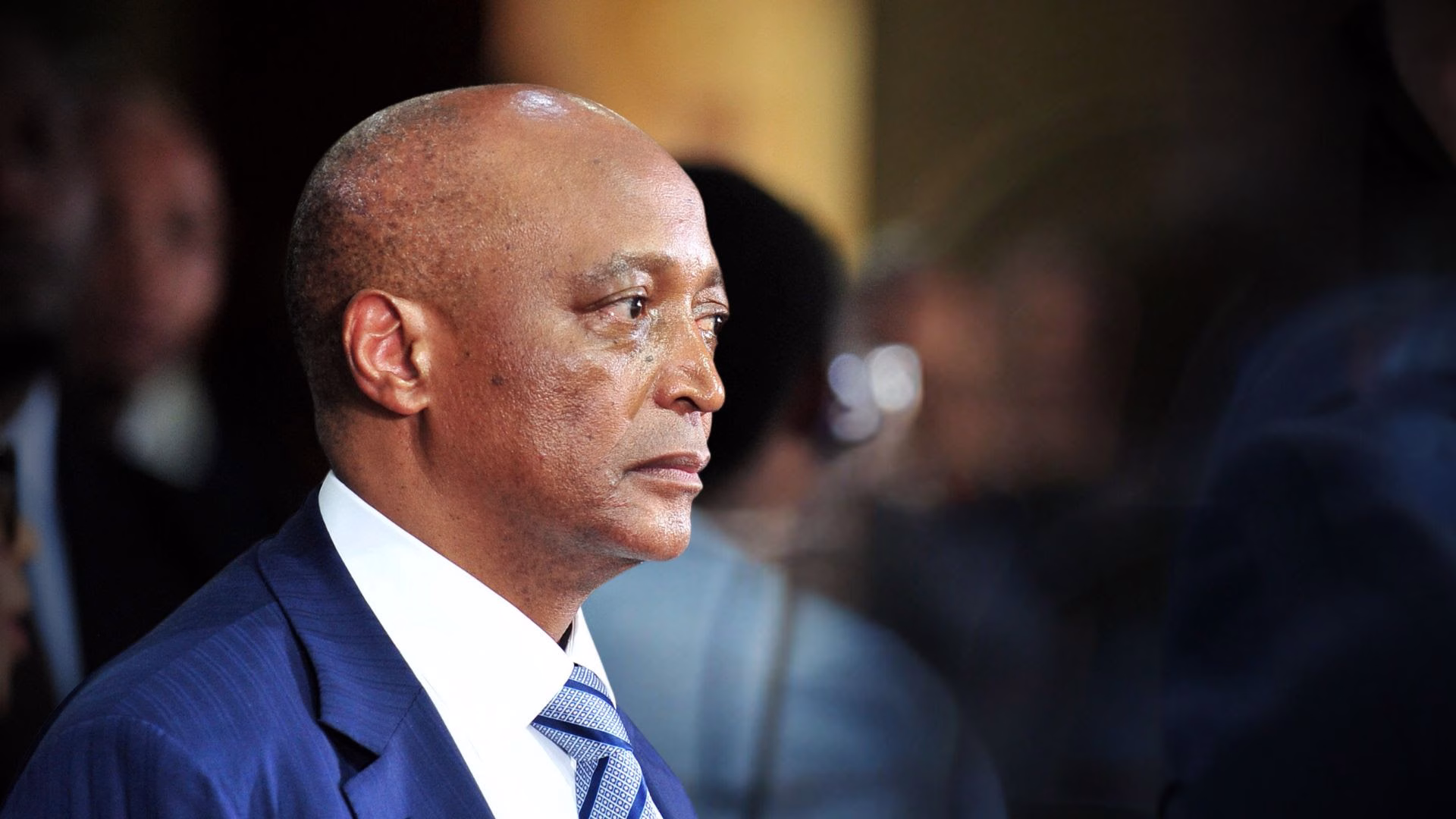 رئيس الاتحاد الأفريقي لكرة القدم ينعى البابا فرانسيس: رمز السلام ومحبّ كرة القدم缩略图