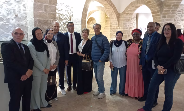 تحت ظلال الأسوار: المعرض الوطني الثالث للنزعة الخطوطية يتألق في قلب الصويرة缩略图 تحت ظلال الأسوار: المعرض الوطني الثالث للنزعة الخطوطية يتألق في قلب الصويرة缩略图