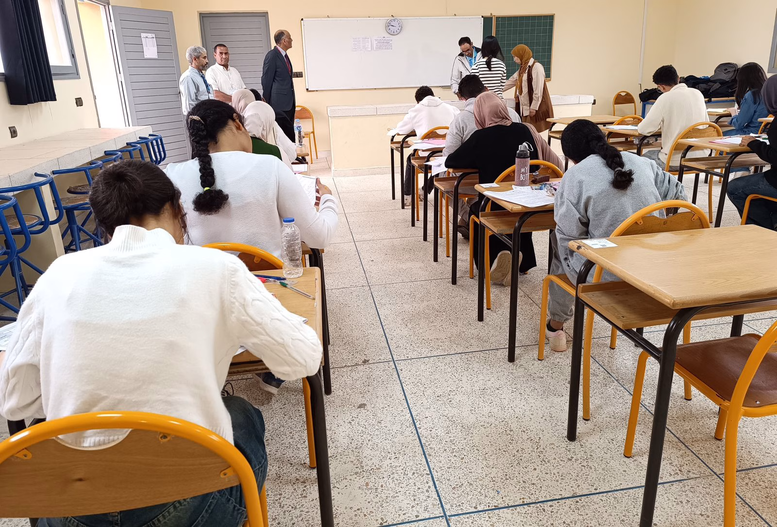 انطلاق امتحانات البكالوريا 2025 بجهة كلميم واد نون في أجواء من الانضباط والشفافية缩略图