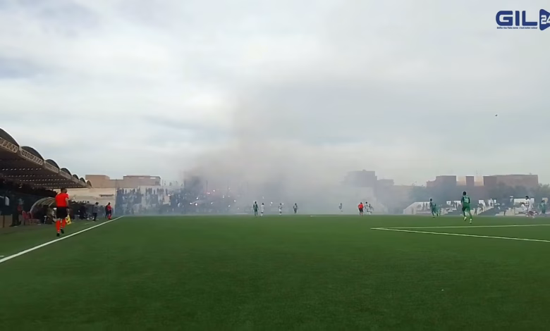 GIL24-TV في ديربي الشرق جماهير الإتحاد الإسلامي الوجدي تزين المدرجات بكراكاج ناري缩略图