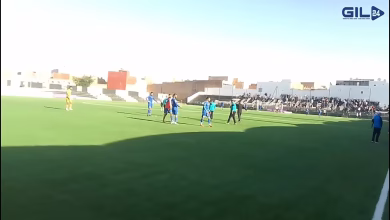 GIL24-TV شغب ملاعب المغربية..تبادل عبارات السب والشتم بين لاعبي راسينغ البيضاوي وجماهير إتحاد الإسلامي الوجدي缩略图