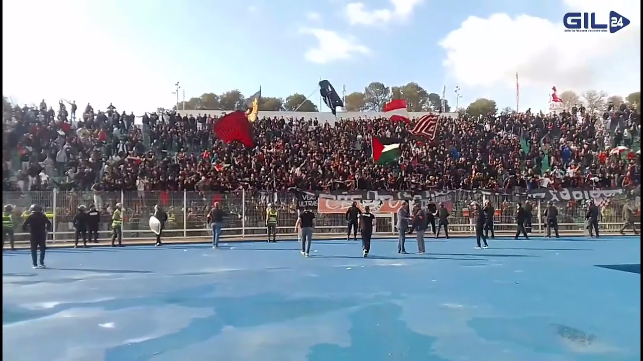 GIL24-TV حضور جماهير الكوكب المراكشي لمساندة فريقها ضد فريق المولودية الوجدية缩略图