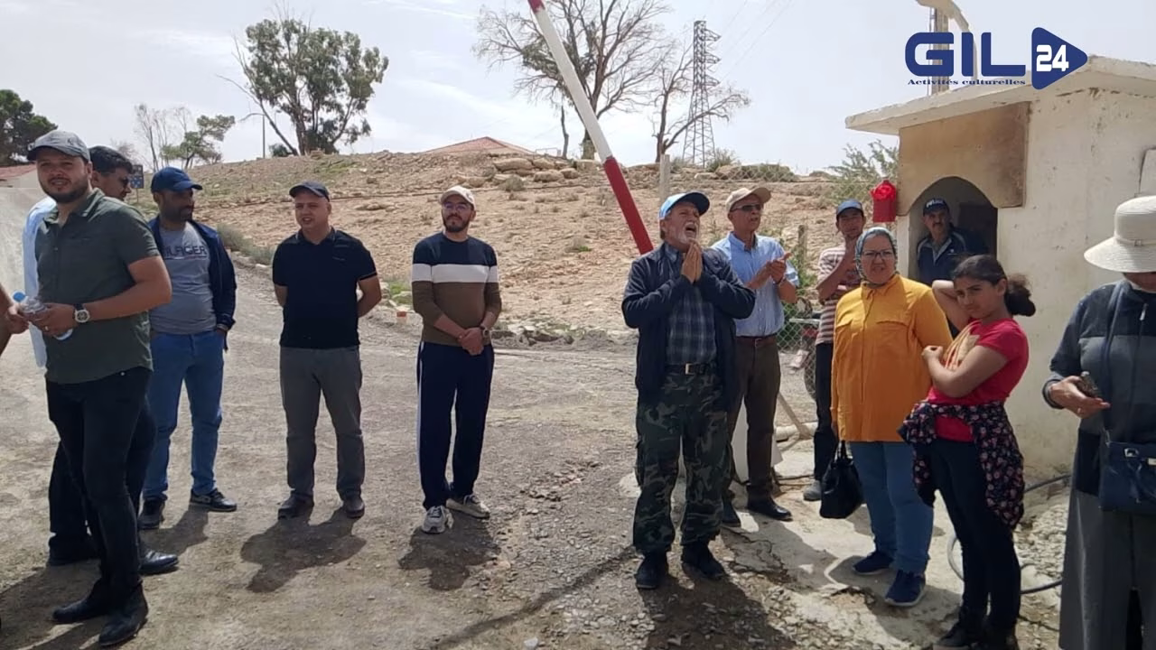 GIL24-TV ذ. خالد : خرجة توجيهية وتحسيسية لطلبة الدكتوراه والماستر من كلية العلوم بجامعة محمد الأول缩略图