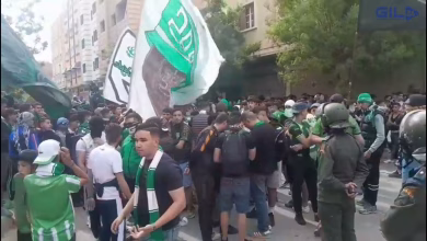 GIL24-TV جماهير المولودية الوجدية تشجع فريقها خارج مدرجات ملعب البلدي و السبب قلة في توفير تذاكر ديربي الشرق缩略图
