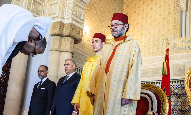 جلالة الملك يستقبل الولاة والعمال الجدد المعينين بالإدارة الترابية والمركزية缩略图 جلالة الملك يستقبل الولاة والعمال الجدد المعينين بالإدارة الترابية والمركزية缩略图