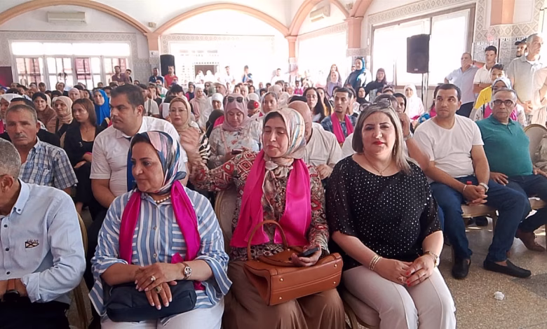 نساء الاتحاد: راية الديمقراطية الشاملة ترفرف عالياً في وجدة缩略图 نساء الاتحاد: راية الديمقراطية الشاملة ترفرف عالياً في وجدة缩略图