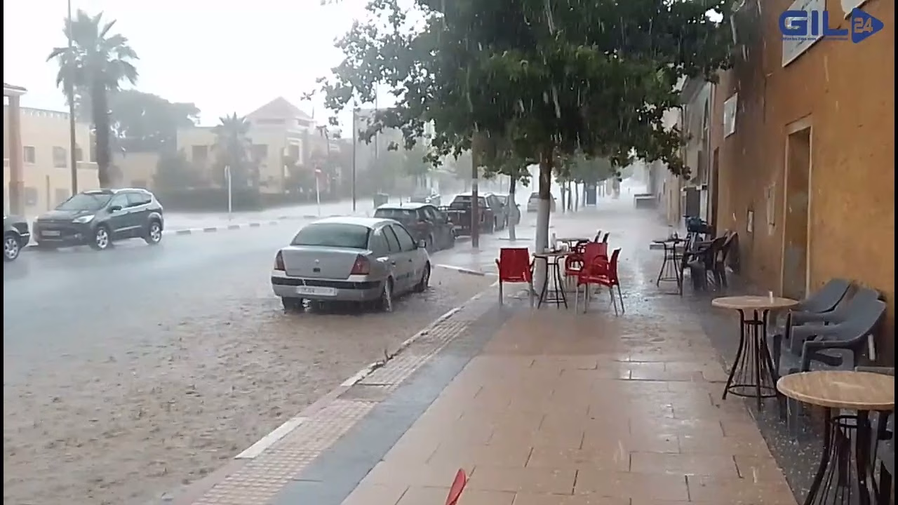 GIL24-TV مباشرة من جرادة .. أمطار غزيرة تغرق المدينة缩略图