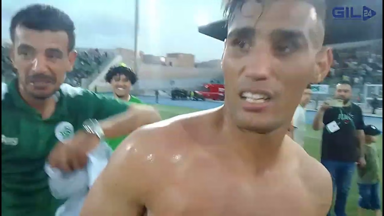 GIL24-TV فرحة اللاعب عماد اخنوس بعد الإنتصار و ضمان المولودية الوجدية البقاء في القسم الإحترافي الثاني缩略图