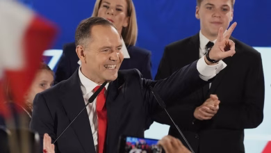 فوز المرشح القومي في الانتخابات الرئاسية البولندية: تحول سياسي يثير الجدل缩略图 فوز المرشح القومي في الانتخابات الرئاسية البولندية: تحول سياسي يثير الجدل缩略图
