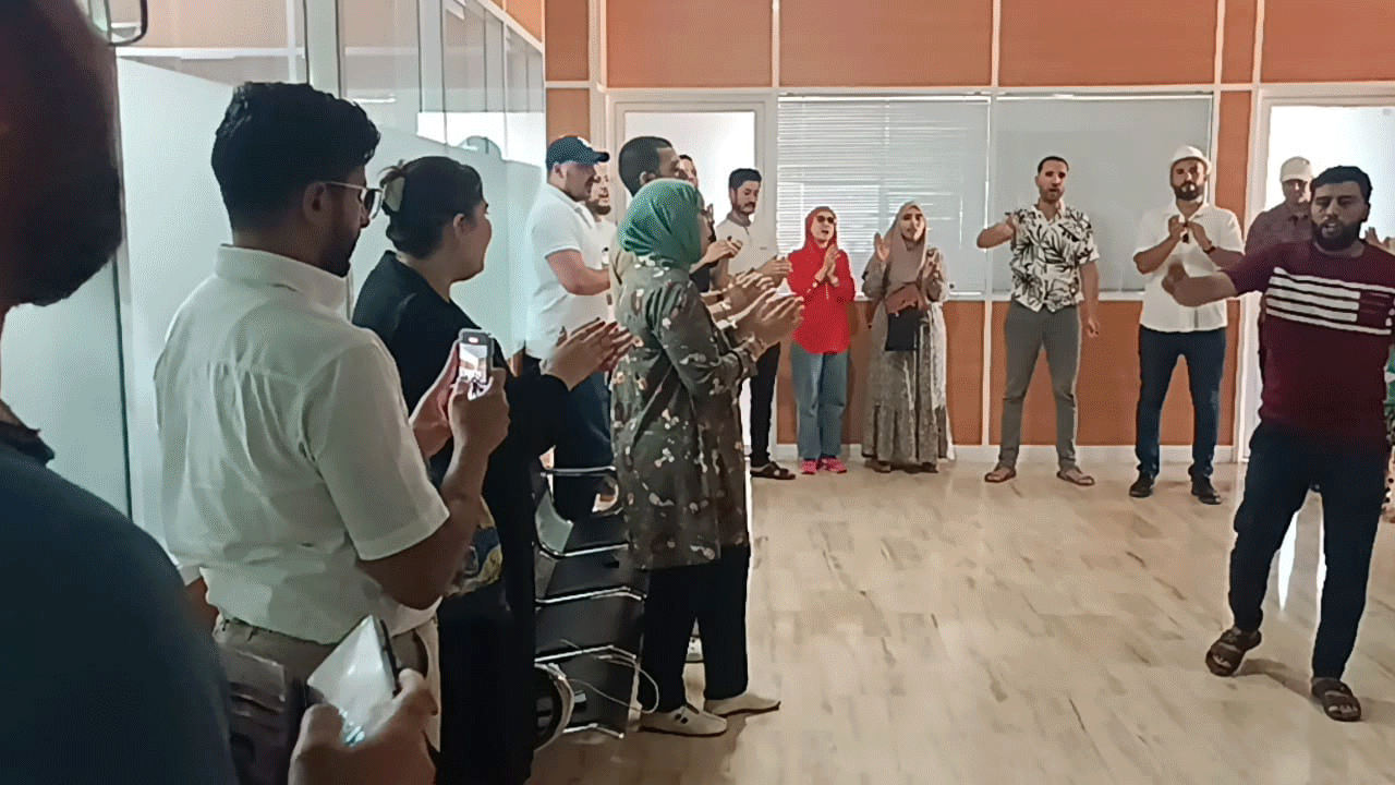 التنسيق النقابي بوجدة: صرخة وحدة ضد الاحتقان في المركز الاستشفائي الجامعي插图