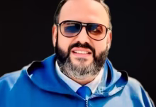 الإعلامي الجزائري وليد كبير، يهنىء جلالة الملك محمد السادس بمناسبة ذكرى عيد العرش المجيد.缩略图