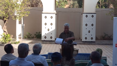 التحولات الشعرية لسامح درويش: رحلة القلق الجمالي缩略图 التحولات الشعرية لسامح درويش: رحلة القلق الجمالي缩略图