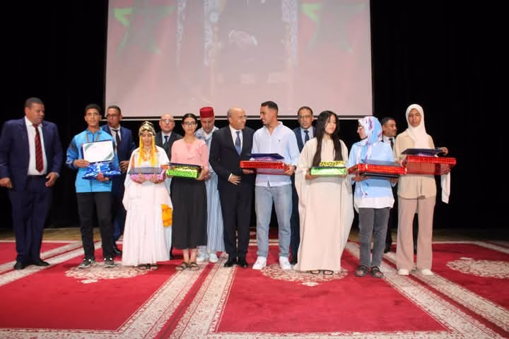 بعزم الأطر وتألق التلاميذ.. تنغير تحتفي بنجوم الموسم الدراسي缩略图