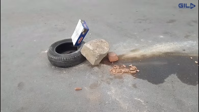 GIL24-TV حفرة تهدد سلامة مستعملي الطريق بشارع كولوش بوجدة.缩略图