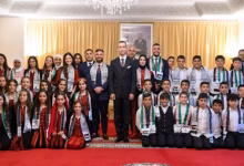 صاحب السمو الملكي ولي العهد الأمير مولاي الحسن يستقبل الأطفال المقدسيين في تطوان في إطار الدورة الـ16 للمخيم الصيفي لوكالة بيت مال القدس الشريف缩略图