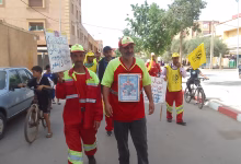 عمال النظافة ببني درار: أربعة أشهر من التضحية بلا أجر والسكين يصل العظم缩略图