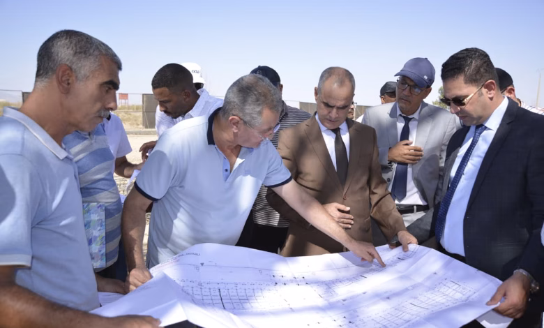 رئيس جهة الشرق وعامل جرسيف يتفقدان مشاريع ثقافية وتجارية بالإقليم缩略图