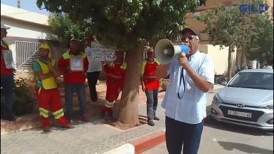 GIL24-TV بني درار: أزمة عمال النظافة | 4 أشهر بدون أجور… الشوارع تغرق والوضع “الموس وصل العظم缩略图 GIL24-TV بني درار: أزمة عمال النظافة | 4 أشهر بدون أجور… الشوارع تغرق والوضع “الموس وصل العظم缩略图