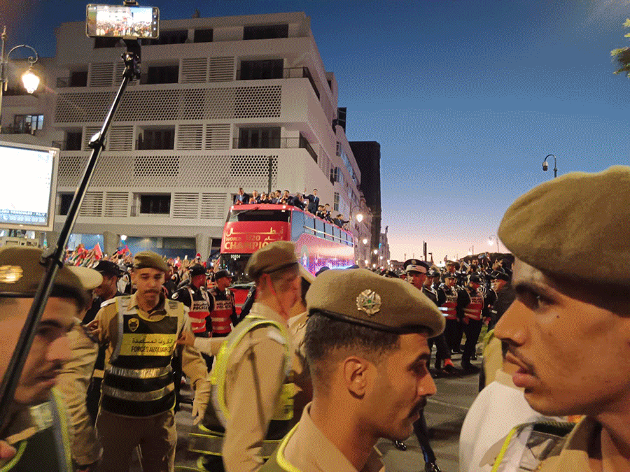 فرحة وطنية غامرة في الرباط: الجماهير تحتفل بـ”أشبال الأطلس” أبطال كأس العالم تحت 20 سنة插图