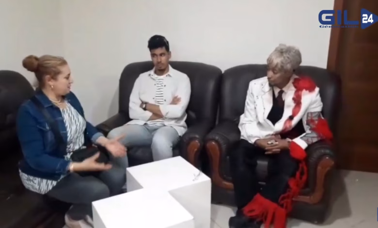 “أوتوسكوبيك” يثير الدموع في مهرجان وجدة للمونودراما: صراع “عبد الله” النفسي بين عنف التربية وتحرير الذات缩略图 “أوتوسكوبيك” يثير الدموع في مهرجان وجدة للمونودراما: صراع “عبد الله” النفسي بين عنف التربية وتحرير الذات缩略图