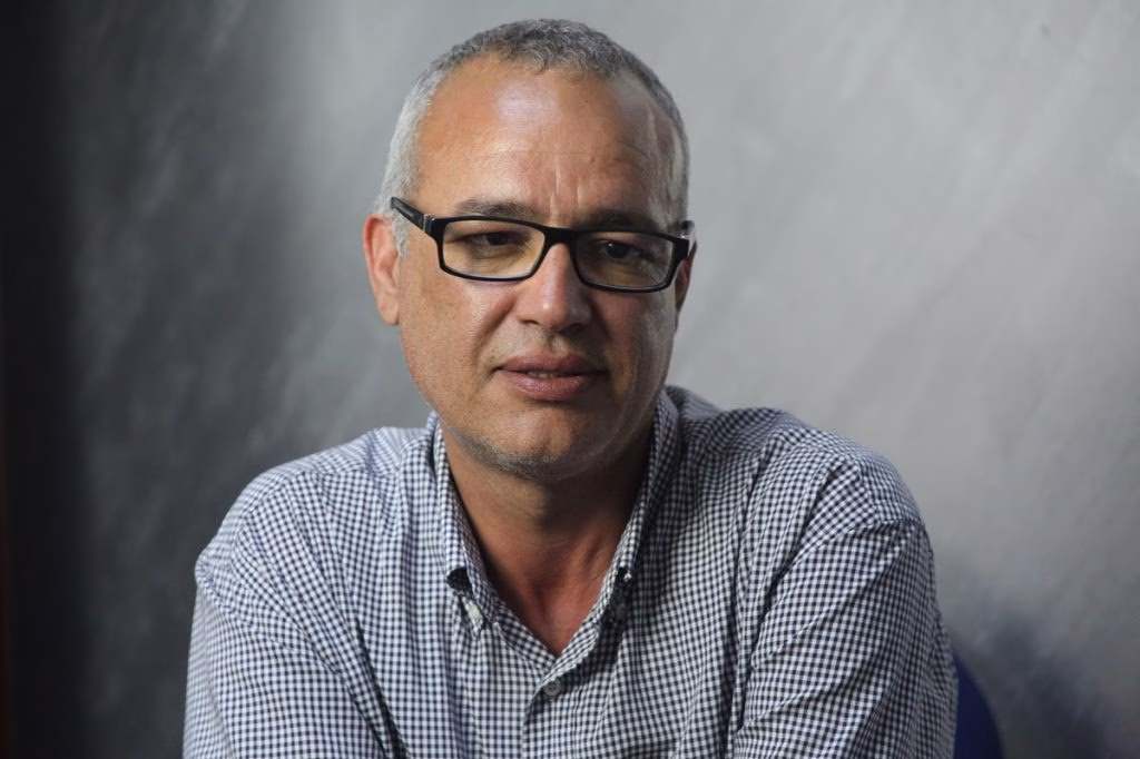 رغم الاختلاف الجوهري مع عزيز غالي، نطالب بإطلاق سراحه缩略图