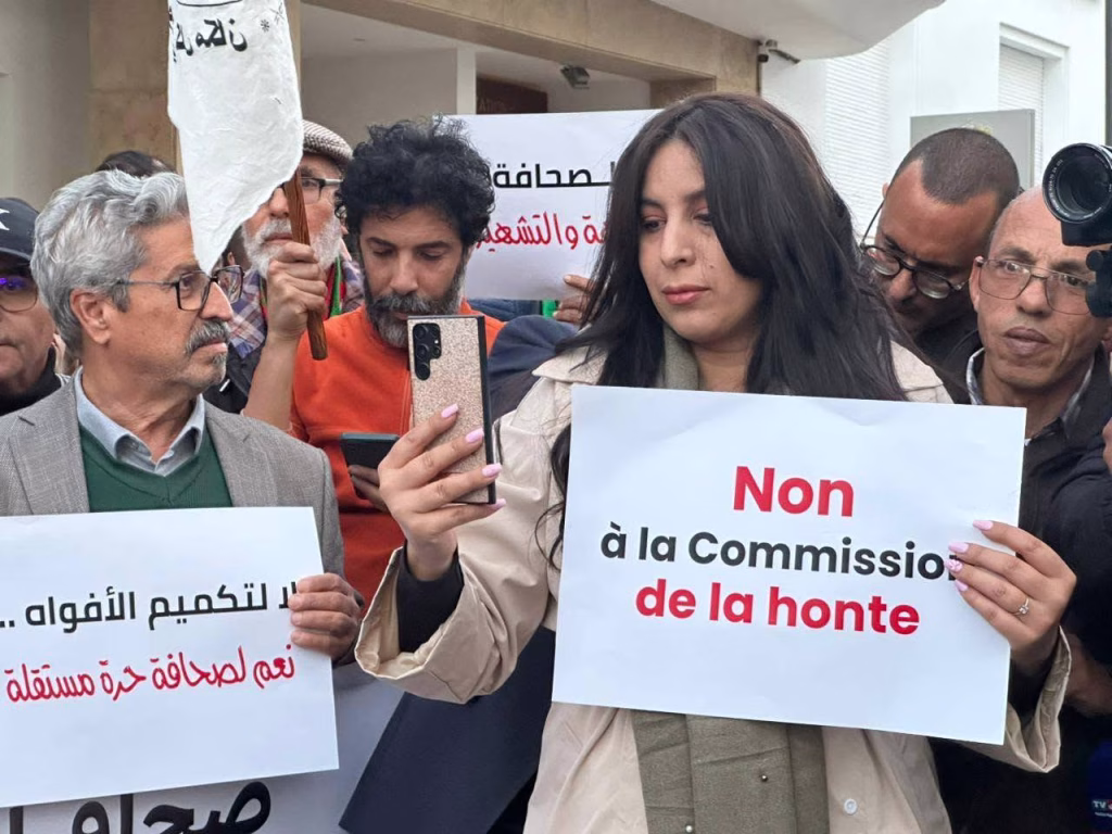 “الصمت المهيب” يواجه “اختطاف” الصحافة: نداء لإصلاح ديمقراطي ووقف “مشروع السلطة” للتحكم في المهنة插图3