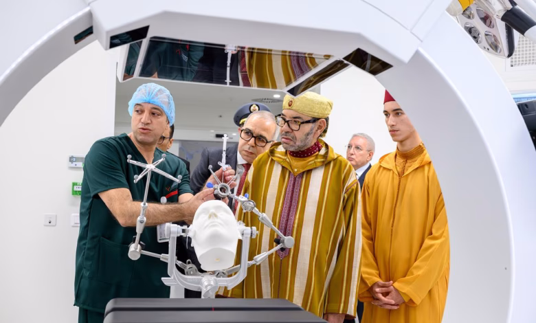 جلالة الملك محمد السادس يدشن مركباً استشفائياً دولياً بـ”الرباط” ويأمر بفتح مركز جامعي بـ”أكادير”.. قفزة نوعية في الرعاية الصحية المغربية缩略图