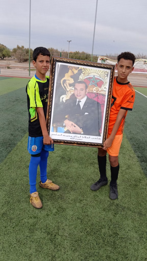 انتصار أسطوري لـ”عمر بن الخطاب”: 5-1 في النهائي.. تلاميذ جرسيف يحتفلون ببطل جديد!插图5