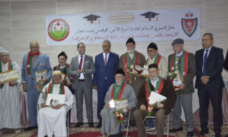 حفل التميز والاعتراف: تكريم المتفوقين ومتقاعدي الأمن الوطني缩略图