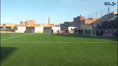 GIL24-TV لم يكن في الحسبان .. جماهير التطوانية تتلف أرضية الملعب البلدي بوجدة بالشعلات النارية .缩略图