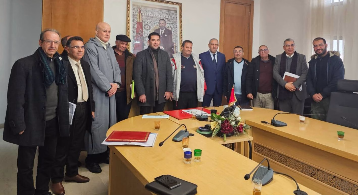 الإتحاد المحلي UMT يثمن لقاءه مع السيد والي جهة الشرق امحمد العطفاوي لتدارس ملف نقل سوق السمك باب سيدي عبد الوهاب.缩略图