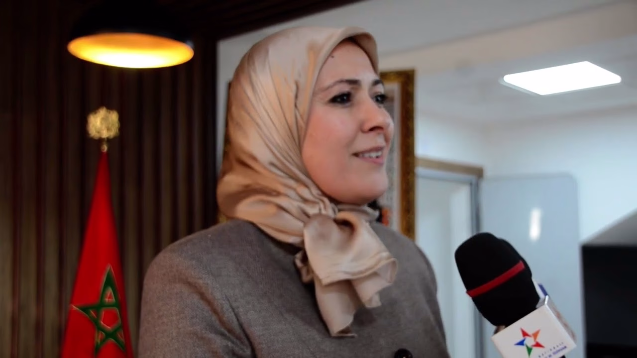 GIL24-TV زيارة وزير التربية الوطنية بوجدة تدشين مركز التكوين الجهوي،إعدادية الريادة،تأهيل ملعب الريكبي缩略图