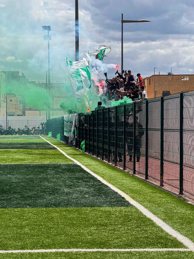 المولودية الوجدية تُسحق الأولمبيك البيضاوي وتتأهل إلى نهائي كأس العرش插图1