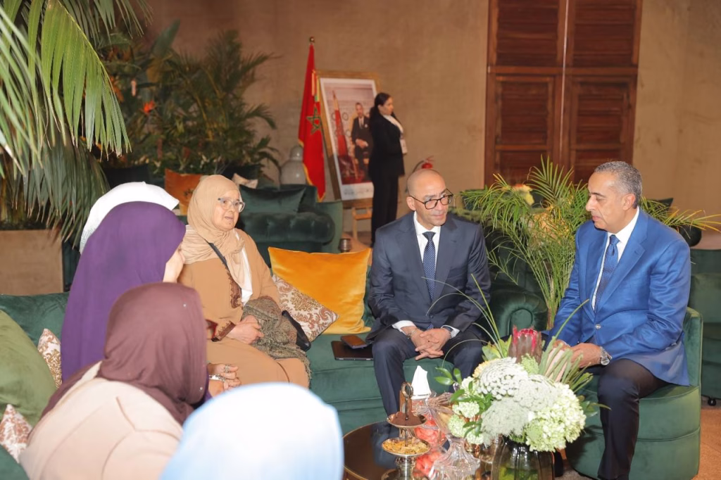 المدير العام للأمن الوطني ولمراقبة التراب الوطني عبد اللطيف حموشي يشرف على تسليم شقق سكنية لأرامل شهداء الواجب في مبادرة إنسانية بالرباط插图