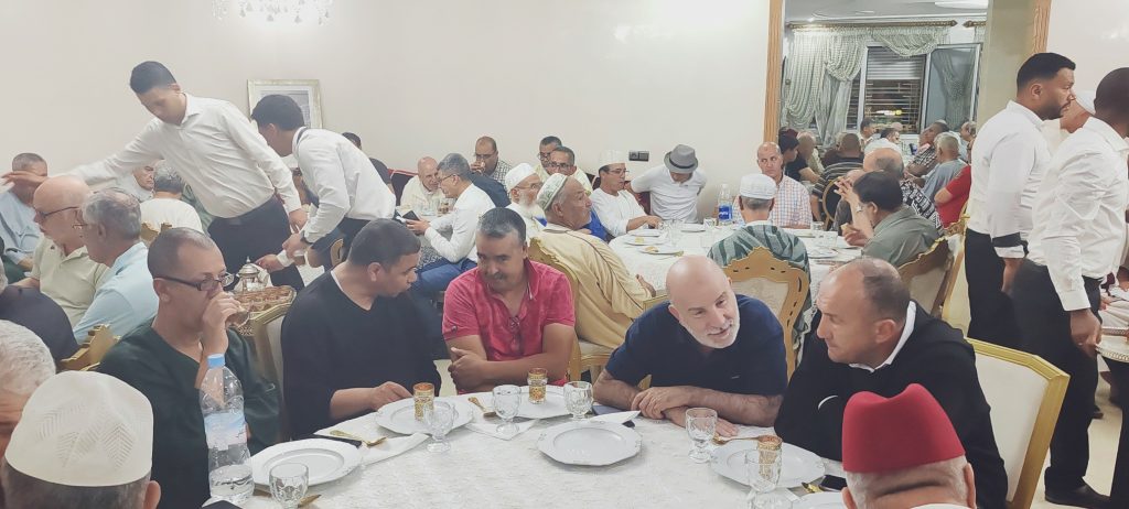 منزل عمدة وجدة.. تحول الى قبلة للنخب والمواطنين والمناسبة رجوعه من حج ميمون插图1