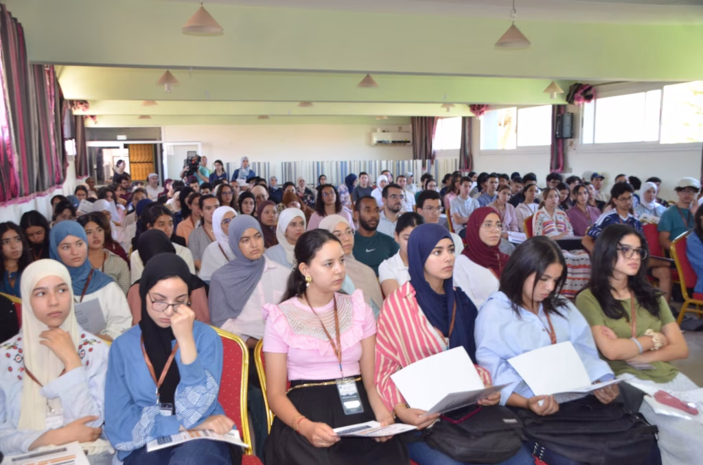 مؤسسة “أصدقاء فجيج” تطلق نسختها التاسعة للدورات التكوينية بوجدة لدعم تلامذة البكالوريا .插图3