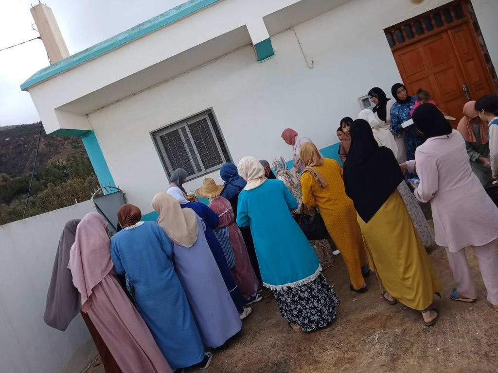 إقليم الحسيمة.. حملة تحسيسية بإمرابطن لتعزيز الوقاية والكشف المبكر عن سرطان الثدي وعنق الرحم插图2 إقليم الحسيمة.. حملة تحسيسية بإمرابطن لتعزيز الوقاية والكشف المبكر عن سرطان الثدي وعنق الرحم插图2