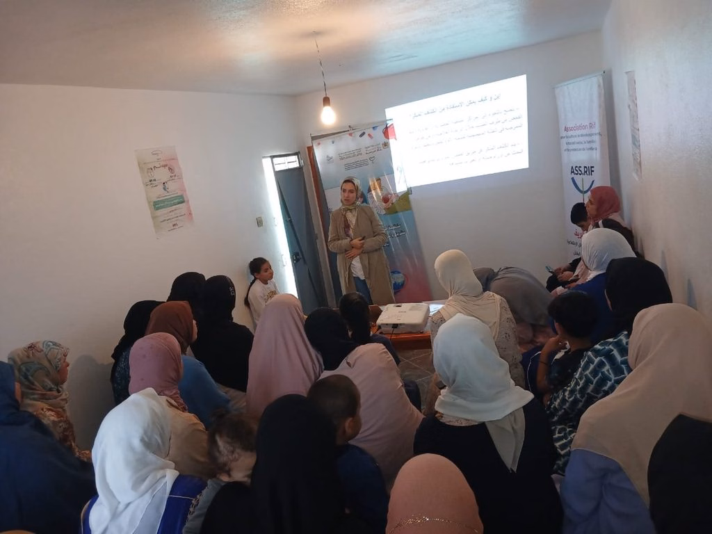 إقليم الحسيمة.. حملة تحسيسية بإمرابطن لتعزيز الوقاية والكشف المبكر عن سرطان الثدي وعنق الرحم插图 إقليم الحسيمة.. حملة تحسيسية بإمرابطن لتعزيز الوقاية والكشف المبكر عن سرطان الثدي وعنق الرحم插图