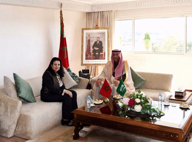سفارة المملكة العربية السعودية بالرباط.. جسر التضامن المغربي مع أرض الحرمين الشريفين