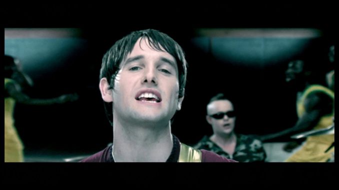 Ash – Burn Baby Burn (Official HD Video)