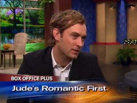 Jude Law On ‘Holiday’ (CBS News)
