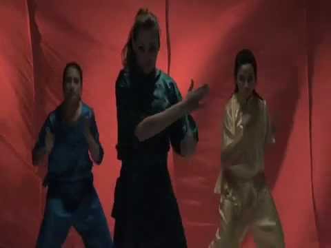 DJ Nicky ft. Derenzo – Kung Fu Fighting (Kung Fu Panda) (Officiële video)