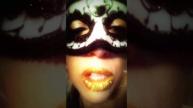 The Golden Dominatrix ‘You Are Mine’ By Dominartist
