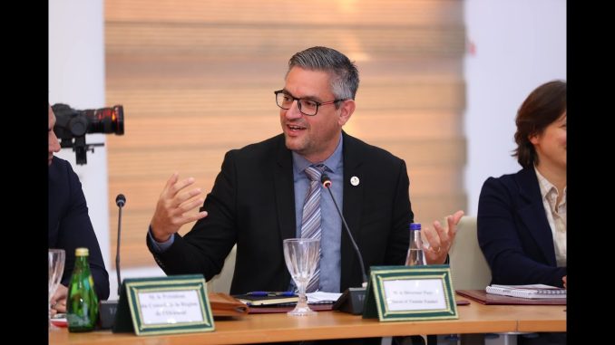 Le directeur d’ENABEL Ensemble, œuvrons pour un avenir où chaque opportunité compte