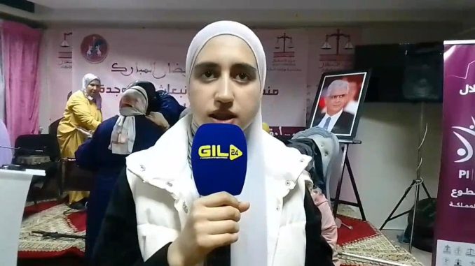 ندى غمام الفائزة بالرتبة الأولى في مسابقة تجويد القرآن المنظمة من قبل فتيات الانبعاث بوجدة
